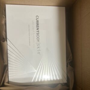 CurrentBody Skin LED Light Therapy Mask